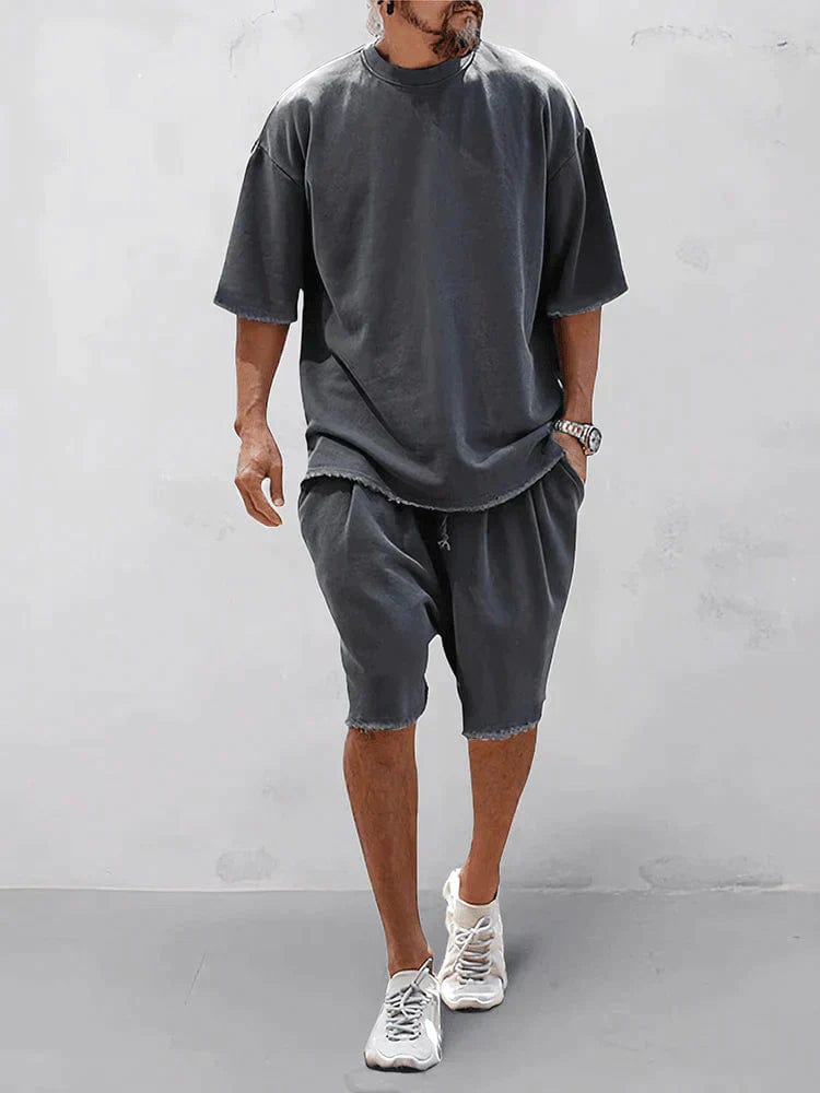 Set estivo leggero con pantaloncini e maglia a maniche corte