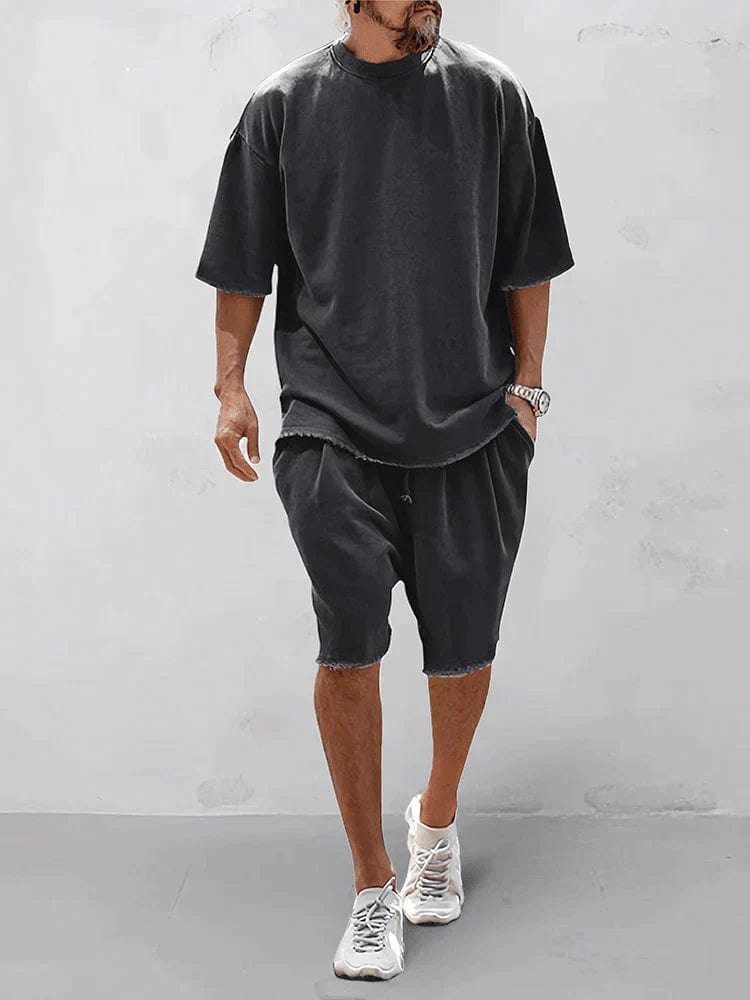 Set estivo leggero con pantaloncini e maglia a maniche corte