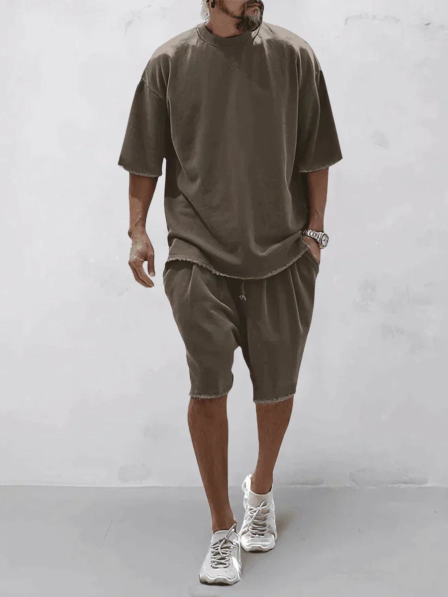 Set estivo leggero con pantaloncini e maglia a maniche corte
