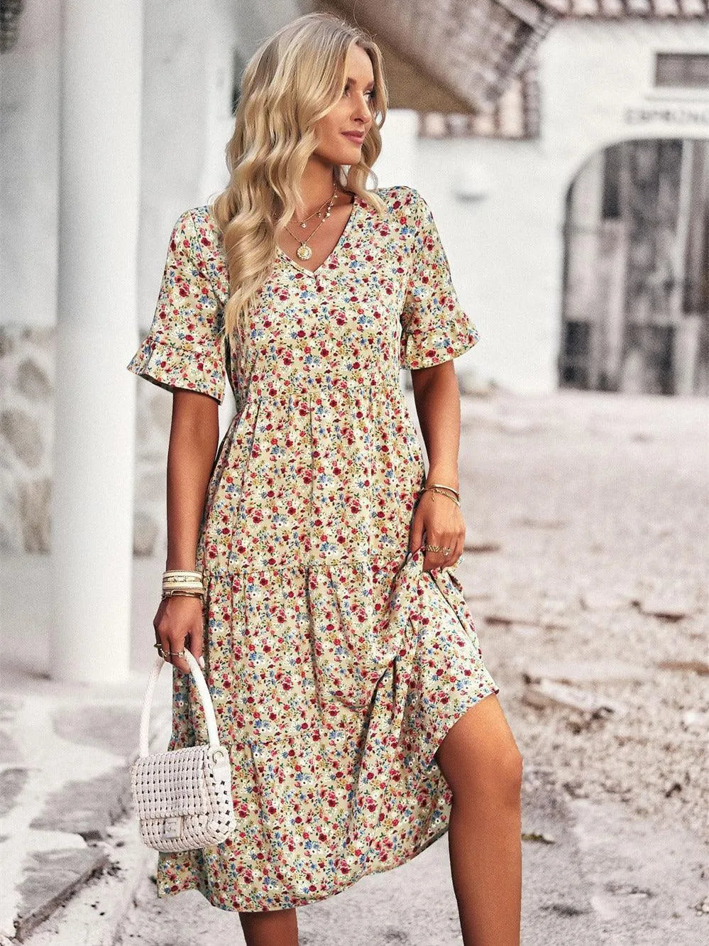 Abito Estivo a Maniche Corte con Vestibilità Comoda | Ideale per Primavera ed Estate