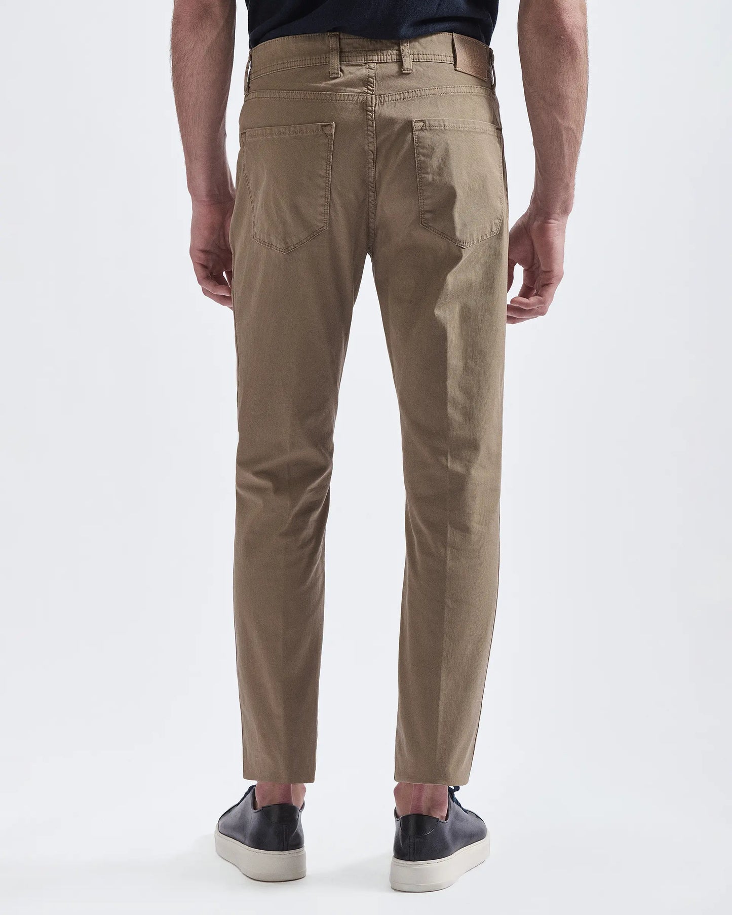 Pantaloni da Uomo in Tessuto Elasticizzato con Cinque Tasche