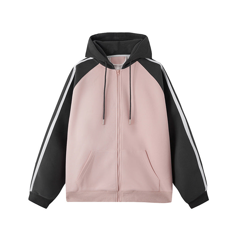 Felpa con cappuccio bicolore rosa e nera, zip frontale, tasche laterali, maniche lunghe con strisce bianche. Moda casual, abbigliamento sportivo.