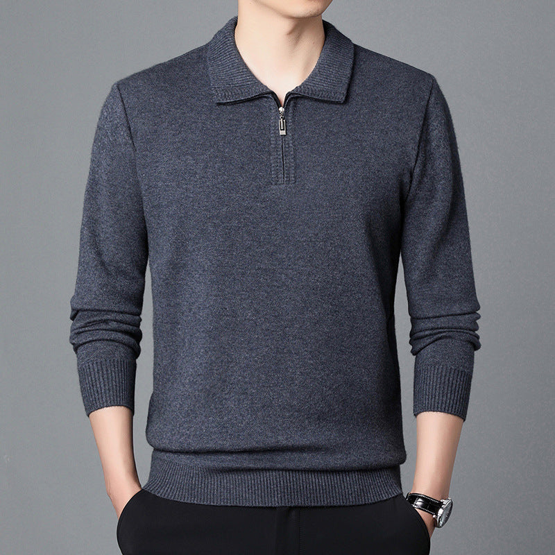Maglione uomo grigio scuro con zip e colletto, maniche lunghe, stile casual elegante, perfetto per moda autunnale e invernale.