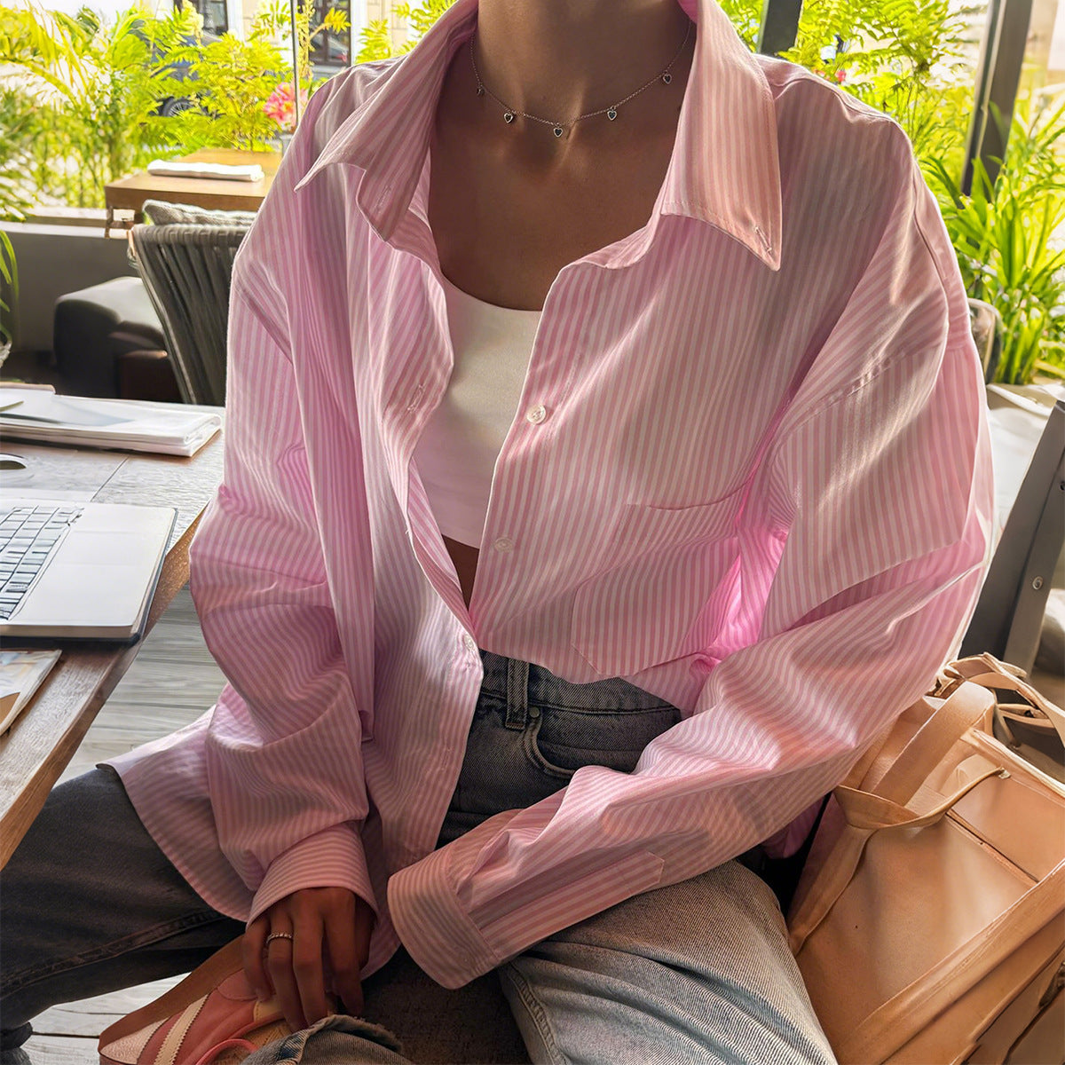 Camisa de Mujer de Manga Larga con Botones, Diseño de Rayas y Corte Amplio