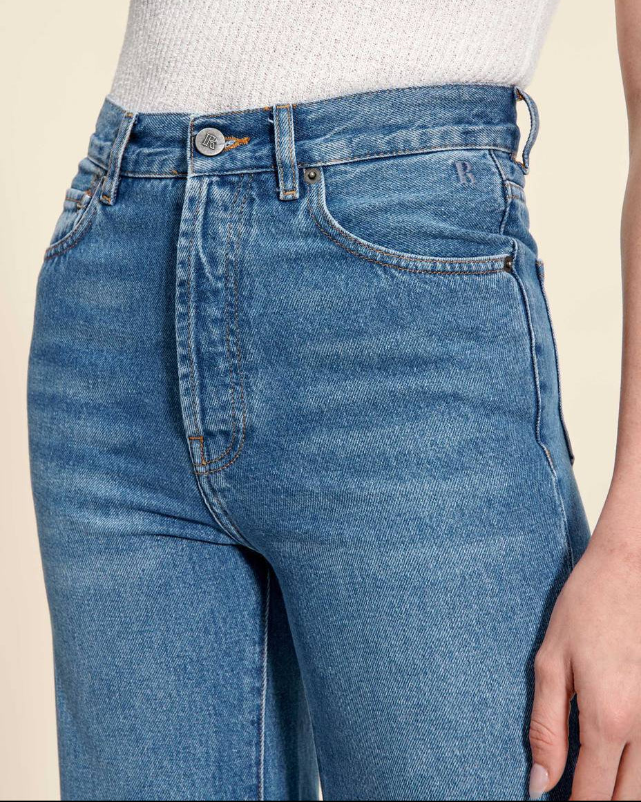 Women's Spring High-Waisted Jeans with Straight Cropped Leg in Retro Style