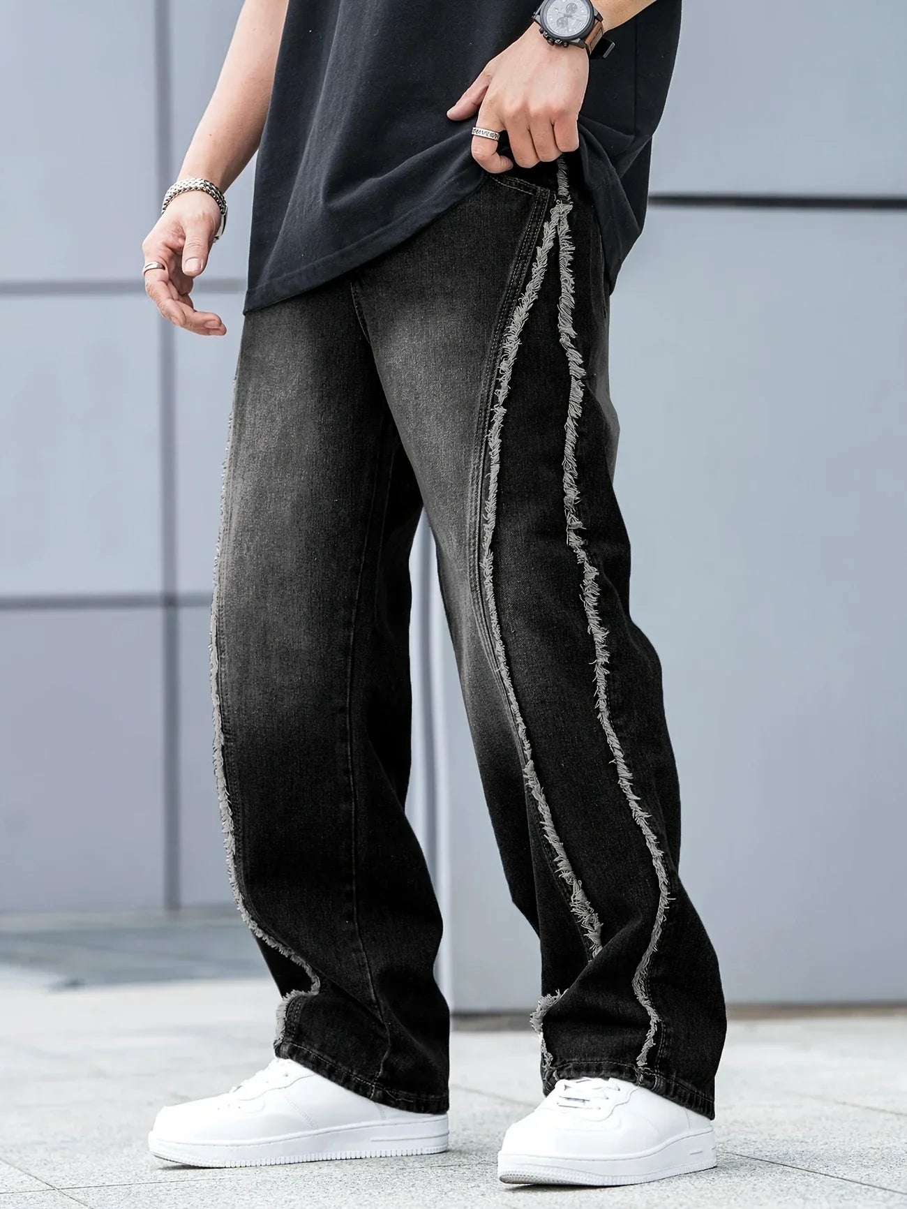 Jeans da Uomo con Vestibilità Rilassata e Dettagli a Bordo Grezzo