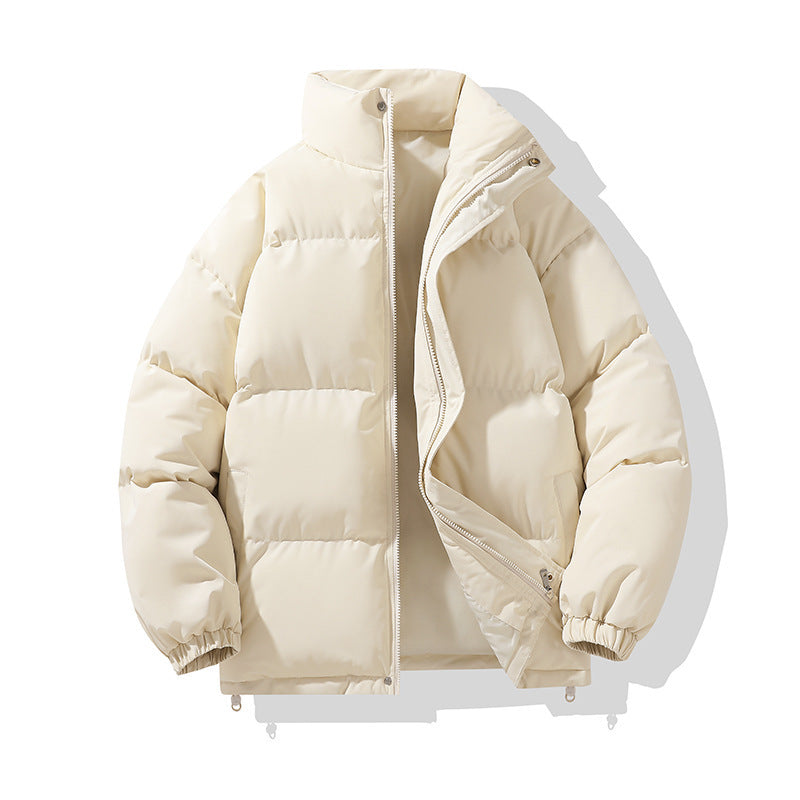 Giacca invernale imbottita beige, design trapuntato, chiusura con zip, colletto alto, maniche lunghe, ideale per moda autunno inverno.