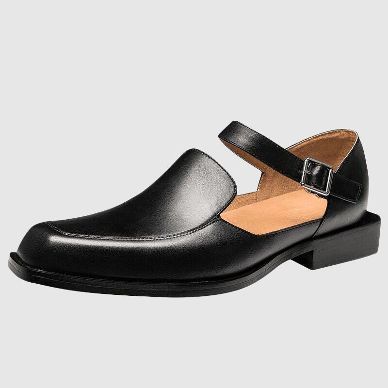 Lukkede damesandaler med spids, remme og nem sål at tage på