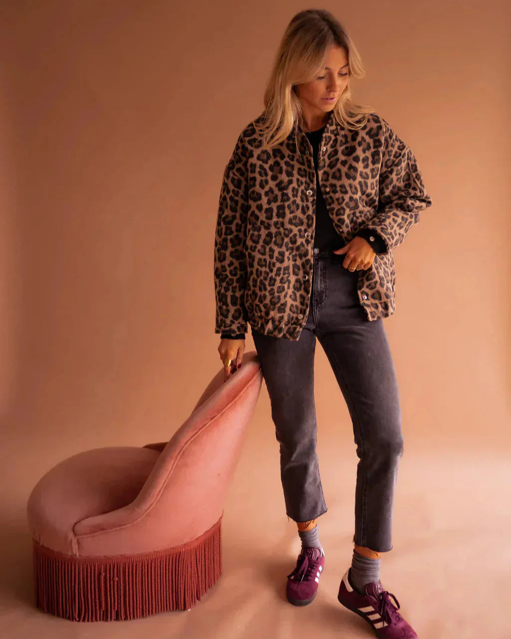 Giacca Bomber Invernale da Donna con Stampa Leopardo e Vestibilità Oversize