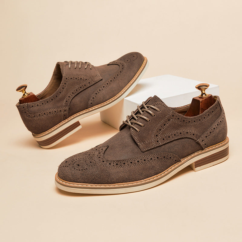 Scarpe da Uomo Stringate con Punta a Coda di Rondine e Dettagli Brogue