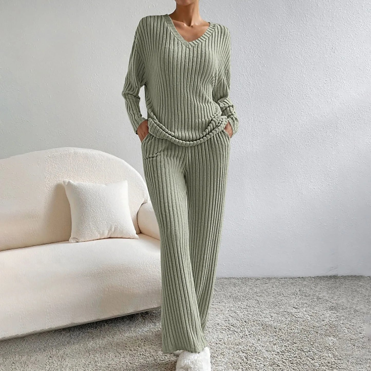 Completo da Casa in Maglia da Donna Due Pezzi con Pantaloni a Vita Elastico e Maglia a Maniche Lunghe