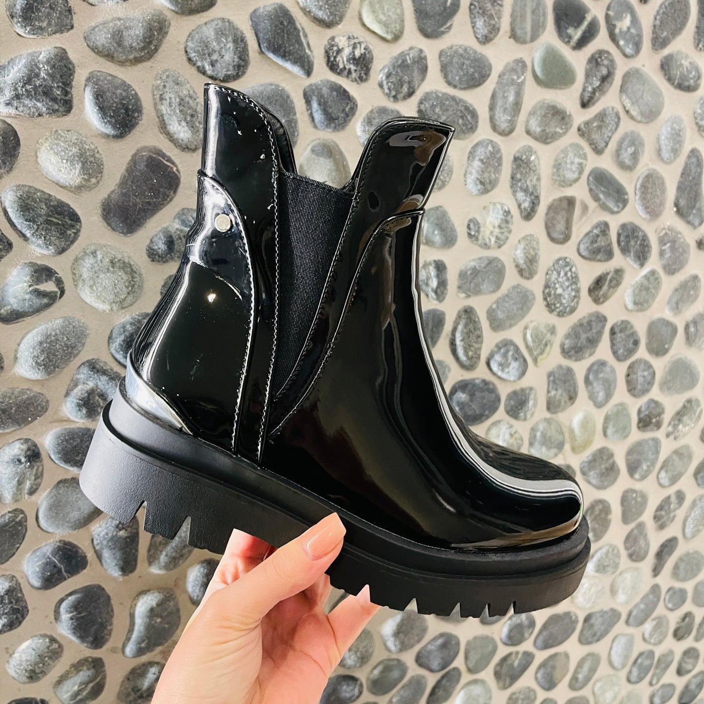 Women's Ankle Boots with Glossy Finish, 5 cm Heel and Side Zip (16 cm Shaft)