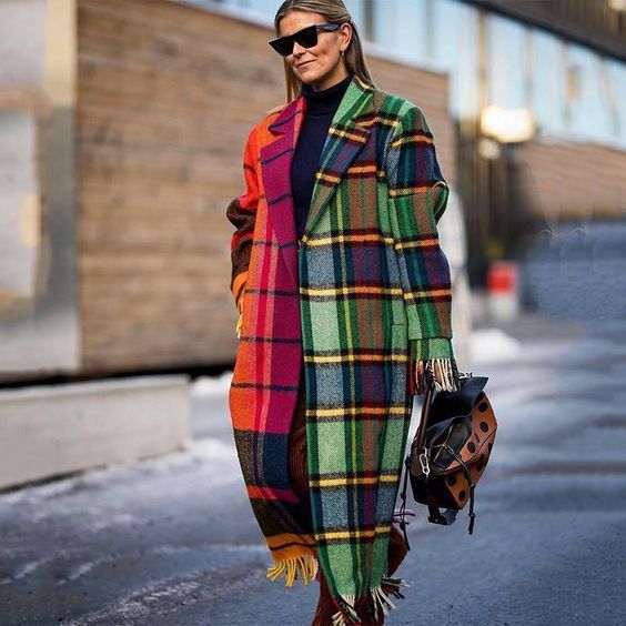 Elegante Cappotto Lungo a Quadri per Donna