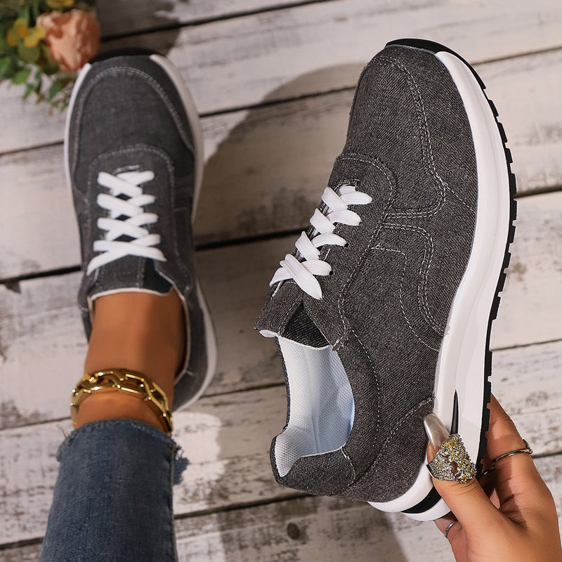Scarpe Sportive da Donna con Zeppa Allacciatura Punta Tonda e Tacco Medio