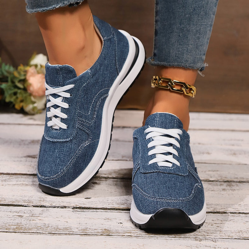 Scarpe Sportive da Donna con Zeppa Allacciatura Punta Tonda e Tacco Medio