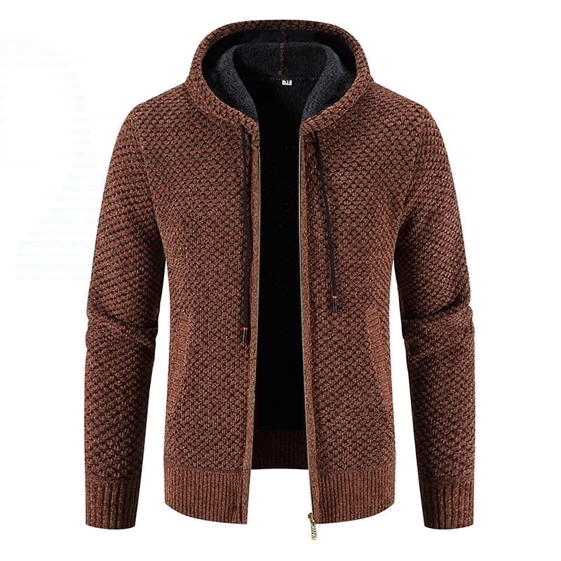 Giacca in maglia marrone con cappuccio, chiusura a zip, design a trama intrecciata. Moda uomo, abbigliamento autunnale, stile casual elegante.