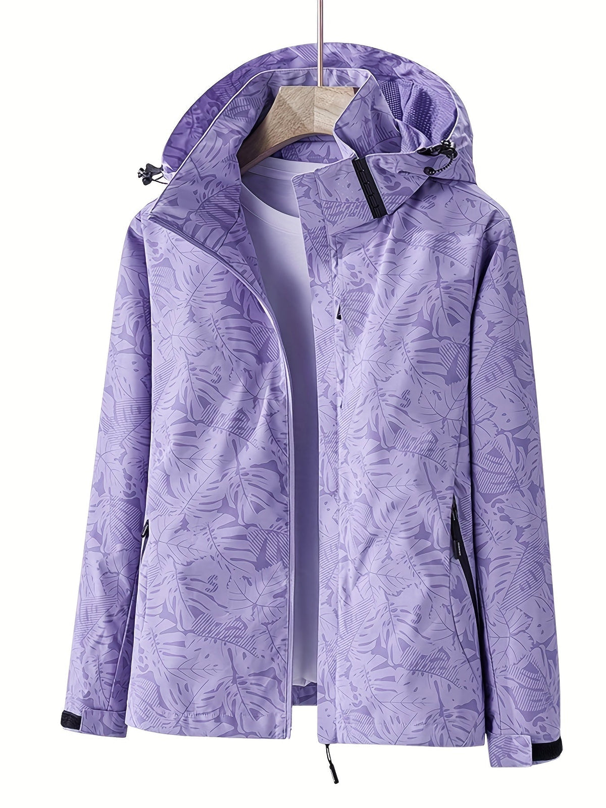 Giacca impermeabile viola con cappuccio, motivo floreale, chiusura zip, ideale per escursioni e attività outdoor. Design moderno e funzionale.
