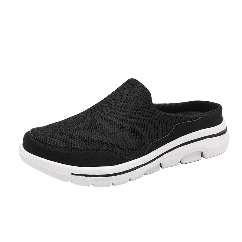 Scarpa slip-on nera da uomo con suola bianca, design casual e traspirante, ideale per passeggiate e tempo libero. Calzatura comoda e moderna.