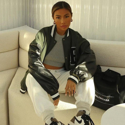 Giacca Donna Stile Baseball con Stampa Lettere e Chiusura a Bottoni