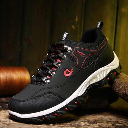 Men's Low-Cut Hiking Shoes with MD Sole and Lace Closure