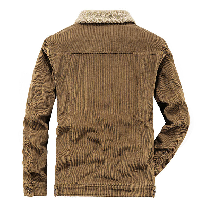 Giacca in velluto a coste marrone con colletto in pelliccia sintetica, vista posteriore. Moda uomo, abbigliamento invernale, stile casual.