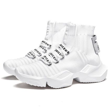 Herresportsko med sokkedesign og meshindvendigt materiale