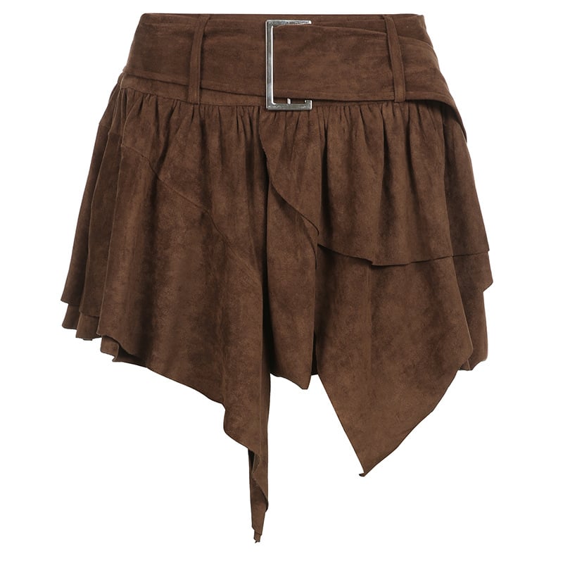 Gonna corta marrone in pelle scamosciata con cintura e orlo asimmetrico, design moderno e alla moda, perfetta per look autunnali eleganti.