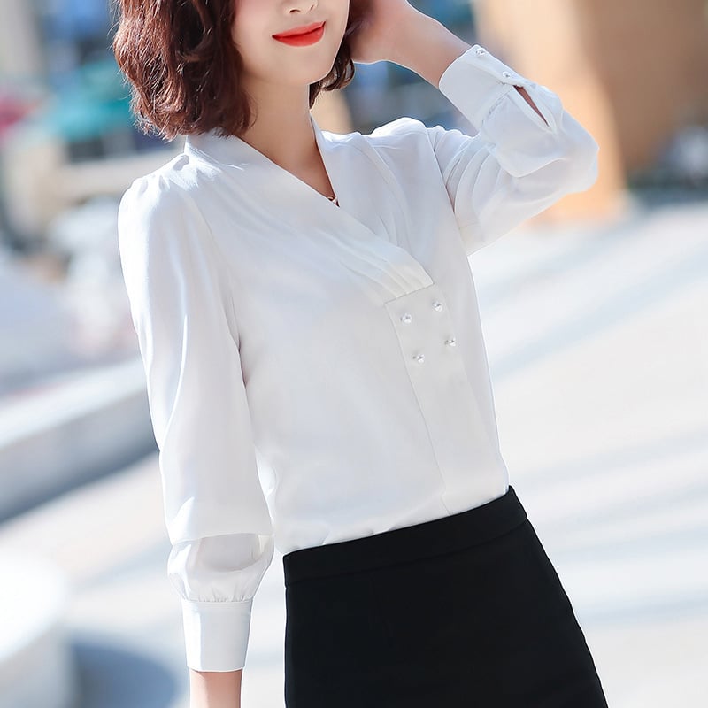 Bluse con Scollo a V in Chiffon Rigato con Fronte Doppiopetto | Ideale per Primavera e Autunno