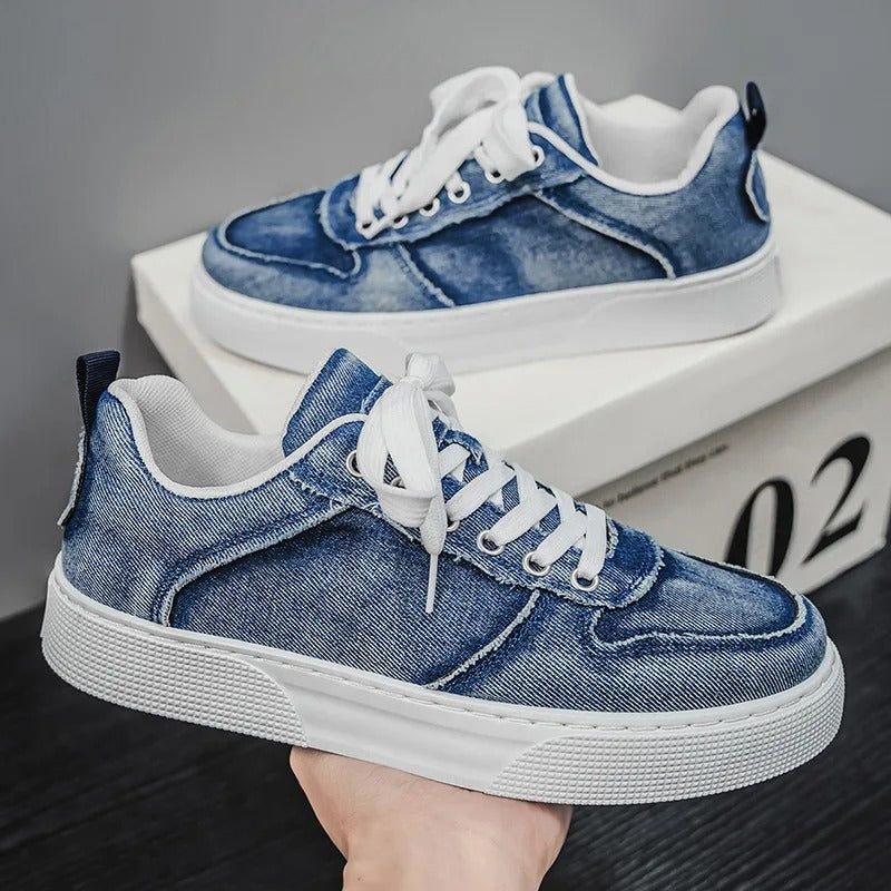Sneakers da Uomo Low Top con Finitura Lavata e Chiusura a Lacci
