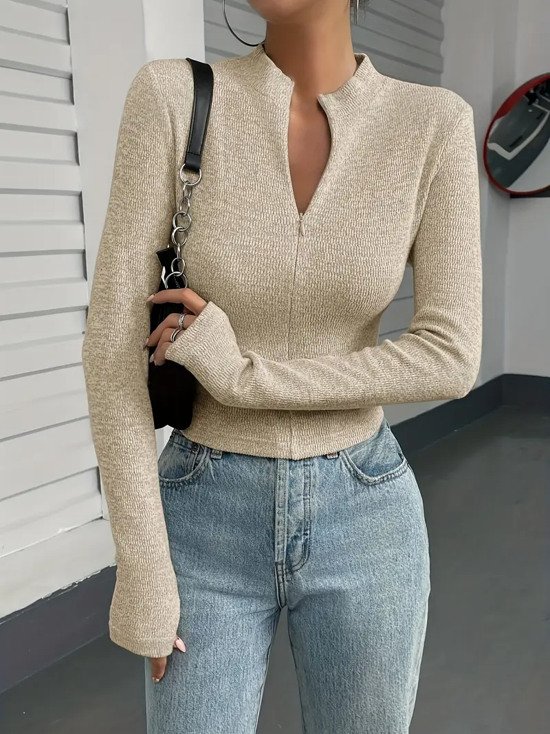 Maglione da Donna Aderente in Maglia con Finitura Opaca