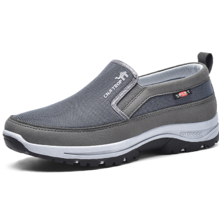 Scarpa da uomo grigia, slip-on, con suola antiscivolo, design sportivo, tessuto traspirante, ideale per camminate e attività all'aperto.