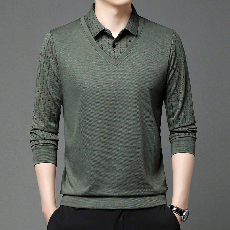 Maglione uomo verde oliva con colletto a camicia, maniche lunghe, design elegante e moderno. Abbigliamento maschile autunnale, moda casual.