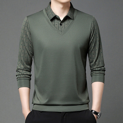 Maglione uomo verde oliva con colletto a camicia, maniche lunghe, design elegante e moderno. Abbigliamento maschile autunnale, moda casual.