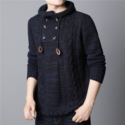Maglione uomo blu scuro con bottoni decorativi e collo alto, design a trecce, moda invernale elegante, abbigliamento casual maschile.