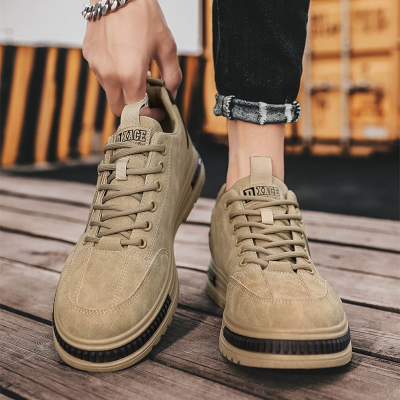 Herresneakers med snørebånd, lavt snit, rund tå og flad sål