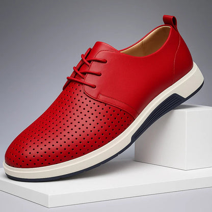 Herresko med slip-on design, ventileret overdel og Grip-Edge sål