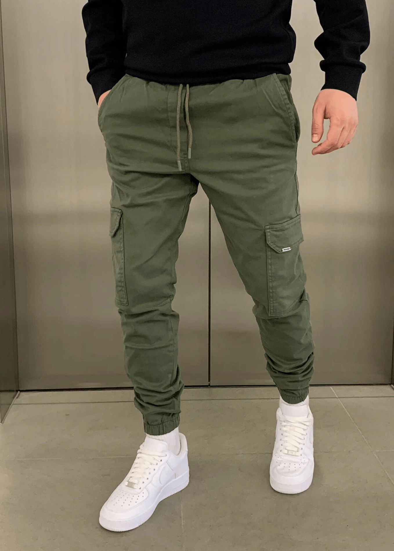 Pantaloni Jogger Cargo da Uomo con Vita Elasticizzata e Tasche Laterali