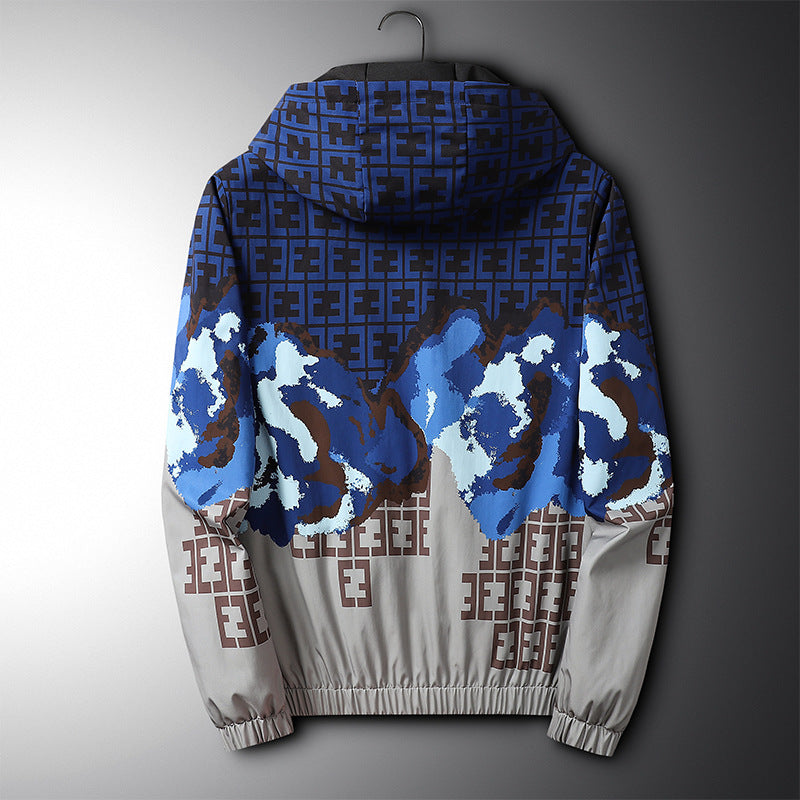 Giacca con cappuccio, design astratto blu e marrone, motivo geometrico, tessuto leggero, moda uomo, stile casual, tendenza autunno inverno.