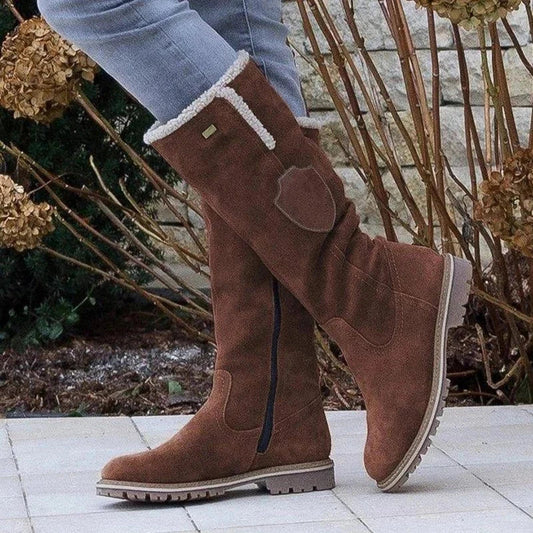 Stivali caldi e alla moda per le giornate fredde