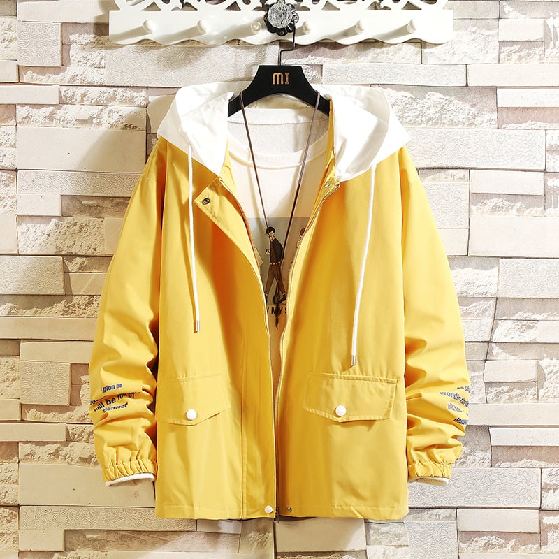 Herre hættetrøje til foråret med lynlåslukning