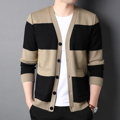 Cardigan Uomo a Righe con Bottoni Singoli – Ideale per Autunno e Primavera