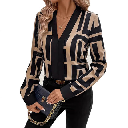 Kortærmet dame-top med slim fit og geometrisk print