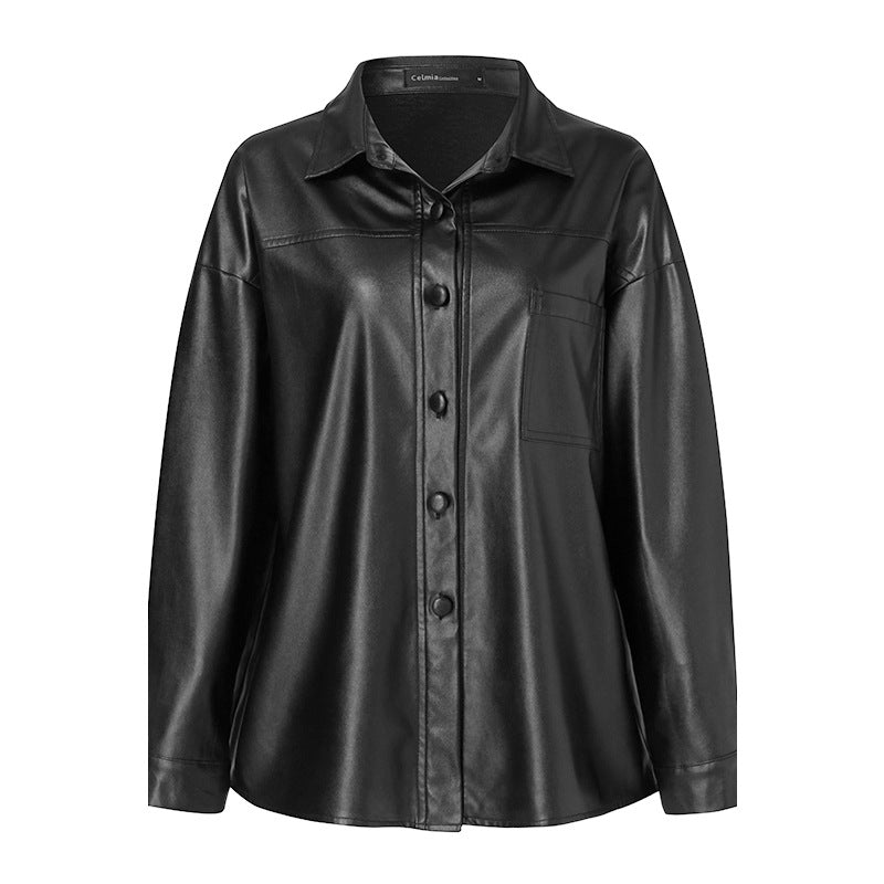 Camicia in ecopelle nera da donna con colletto classico e bottoni frontali. Design elegante e moderno, ideale per look casual e sofisticati.