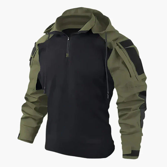 Giacca tattica uomo verde e nera, design militare, con cappuccio e zip, ideale per outdoor, escursionismo e attività sportive.