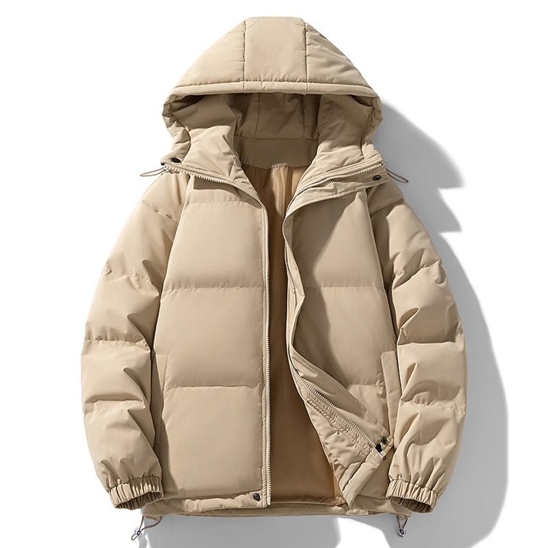 Giacca invernale beige con cappuccio, imbottita e trapuntata, ideale per il freddo. Design moderno, chiusura a zip, perfetta per l'outdoor.