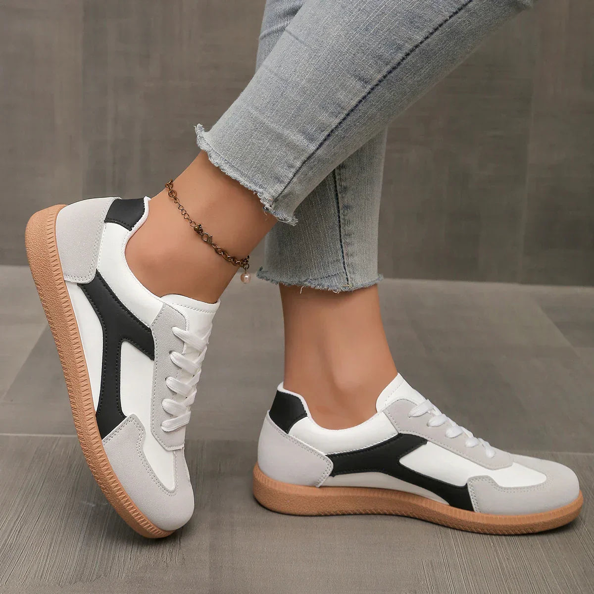 Sneakers Low Profile da Donna con Suola in Gomma e Soletta Ammortizzata