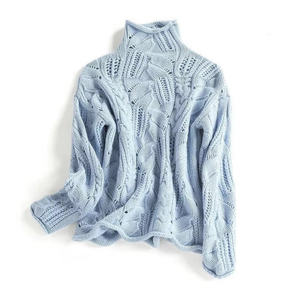 Maglione a collo alto in lana azzurra, lavorato a maglia con motivo intrecciato, moda autunno inverno, abbigliamento caldo e confortevole.