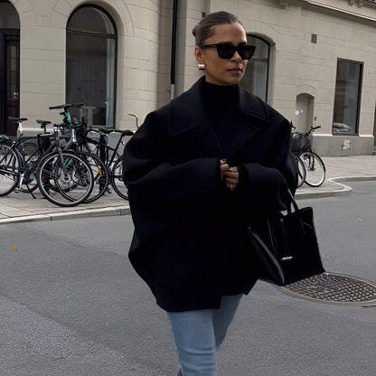 Cappotto Invernale Oversize da Donna con Chiusura a Bottoni e Interno Morbido