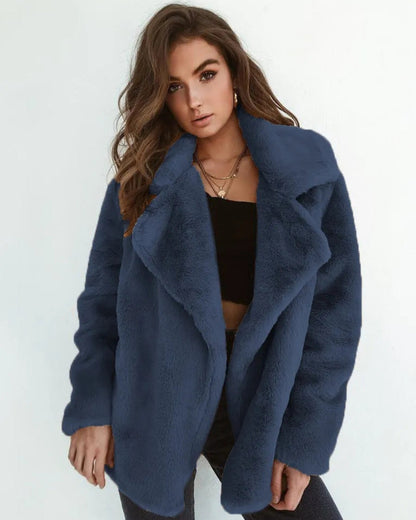 Cappotto Invernale da Donna in Tessuto Peluche con Rever