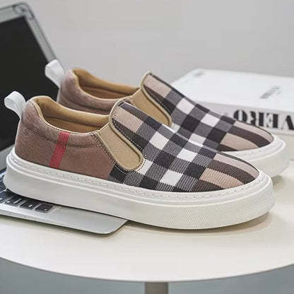 Men's Slip-On Sneakers with Plaid Pattern and Padded Insole
